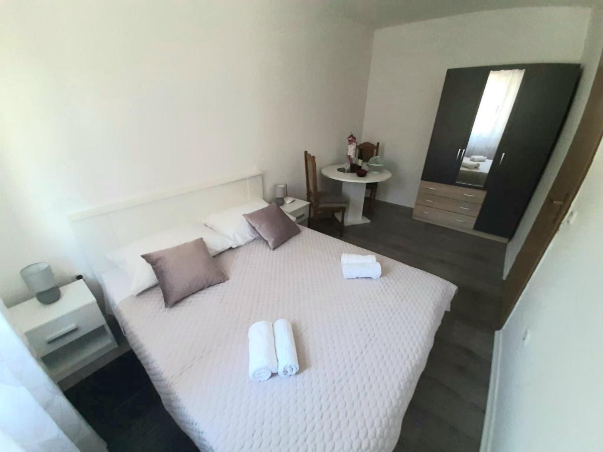 Apartman Jadranka Rogotin المظهر الخارجي الصورة